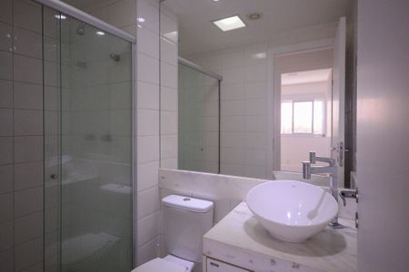 Apartamento à venda com 53m², 2 quartos e 1 vaga Apartamento à venda com 53m², 2 quartos e 1 vagaBanheiro Social