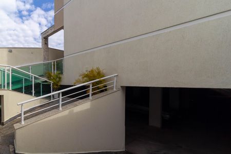 Casa de condomínio à venda com 112m², 2 quartos e 2 vagas Casa de condomínio à venda com 112m², 2 quartos e 2 vagasEntrada