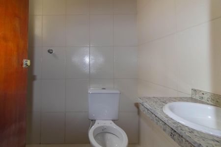 Casa de condomínio à venda com 112m², 2 quartos e 2 vagas Casa de condomínio à venda com 112m², 2 quartos e 2 vagasBanheiro da Suíte 2