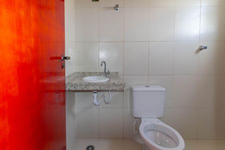 Casa de condomínio à venda com 112m², 2 quartos e 2 vagas Casa de condomínio à venda com 112m², 2 quartos e 2 vagasBanheiro da Suíte 1