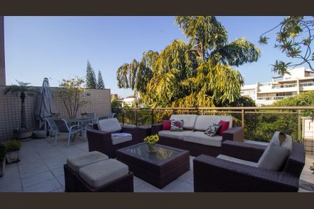 Apartamento à venda com 340m², 4 quartos e 3 vagas Apartamento à venda com 340m², 4 quartos e 3 vagasVaranda da Sala