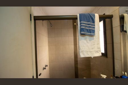 Apartamento à venda com 340m², 4 quartos e 3 vagas Apartamento à venda com 340m², 4 quartos e 3 vagasBanheiro da Suíte 1