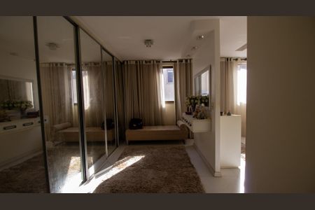 Apartamento à venda com 340m², 4 quartos e 3 vagas Apartamento à venda com 340m², 4 quartos e 3 vagasSuíte 2