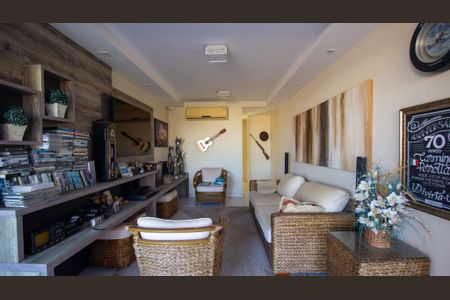 Apartamento à venda com 340m², 4 quartos e 3 vagas Apartamento à venda com 340m², 4 quartos e 3 vagasSala da Cobertura