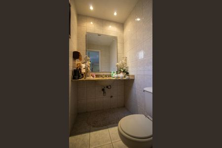 Apartamento à venda com 340m², 4 quartos e 3 vagas Apartamento à venda com 340m², 4 quartos e 3 vagasLavabo