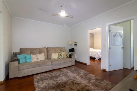 Casa à venda com 450m², 4 quartos e 5 vagas Casa à venda com 450m², 4 quartos e 5 vagasSala 2