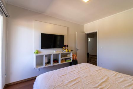 Casa à venda com 450m², 4 quartos e 5 vagas Casa à venda com 450m², 4 quartos e 5 vagasQuarto 3