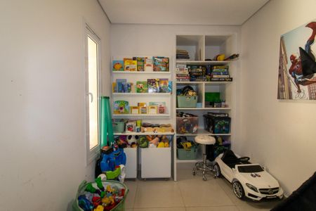 Casa à venda com 450m², 4 quartos e 5 vagas Casa à venda com 450m², 4 quartos e 5 vagasQuarto 1