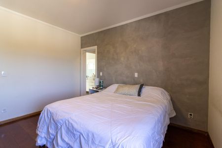 Casa à venda com 450m², 4 quartos e 5 vagas Casa à venda com 450m², 4 quartos e 5 vagasQuarto 3