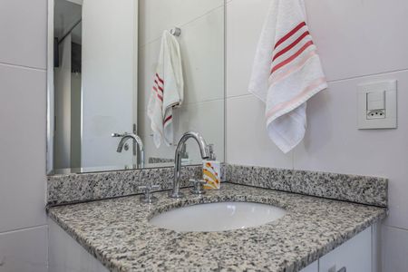 Apartamento à venda com 67m², 2 quartos e 1 vagaBanheiro da Suíte