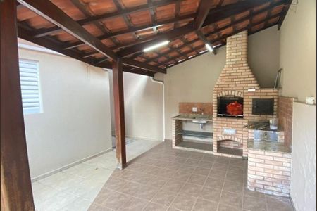 Casa à venda com 230m², 3 quartos e 2 vagas