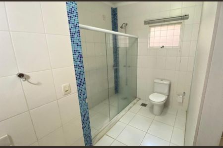 Casa à venda com 230m², 3 quartos e 2 vagas