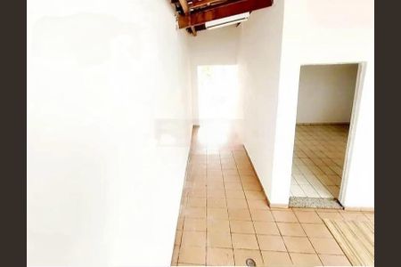 Casa à venda com 120m², 2 quartos e 3 vagas