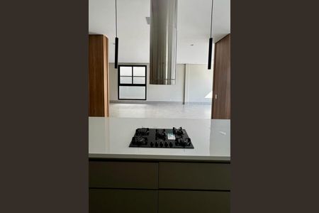 Casa à venda com 262m², 3 quartos e 4 vagas