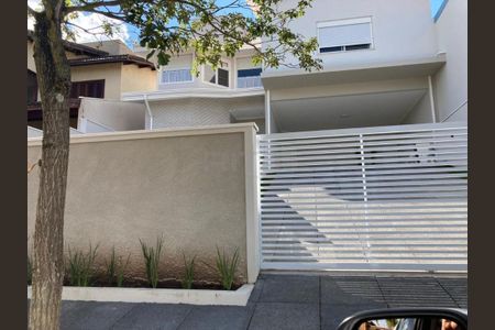Casa à venda com 370m², 6 quartos e 2 vagas
