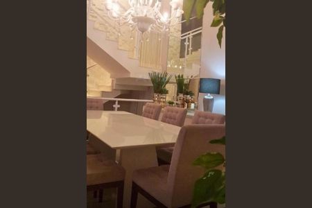Casa à venda com 351m², 3 quartos e 2 vagas