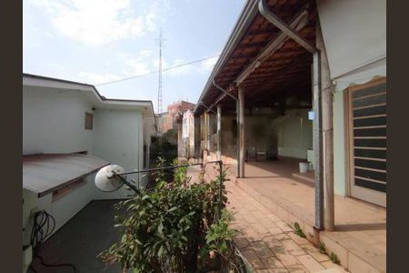 Casa à venda com 174m², 4 quartos e 2 vagas