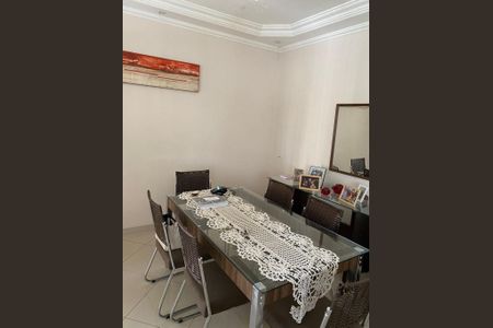 Casa à venda com 3 quartos, 181m² em Taquaral, Campinas
