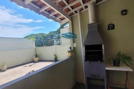 Casa à venda com 140m², 3 quartos e 2 vagas