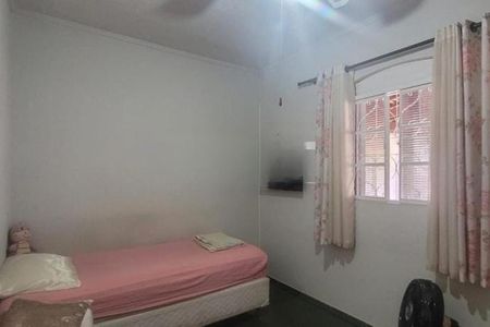 Casa à venda com 140m², 3 quartos e 2 vagas