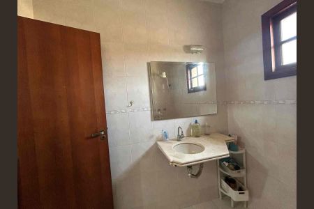 Casa à venda com 250m², 3 quartos e 3 vagas