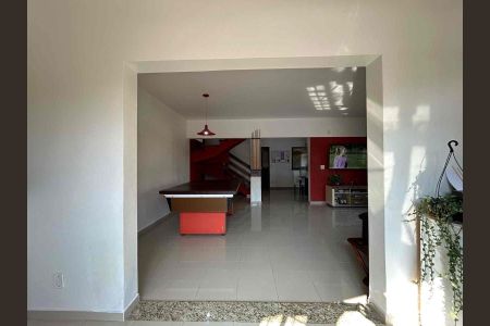 Casa à venda com 250m², 3 quartos e 3 vagas