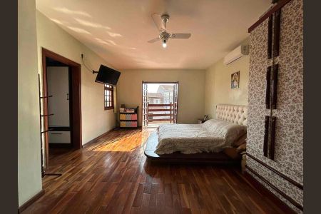 Casa à venda com 250m², 3 quartos e 3 vagas