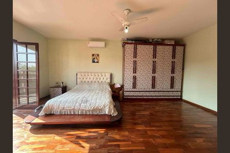 Casa à venda com 250m², 3 quartos e 3 vagas