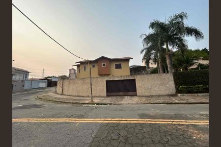 Casa à venda com 250m², 3 quartos e 3 vagas
