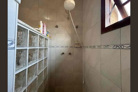 Casa à venda com 250m², 3 quartos e 3 vagas