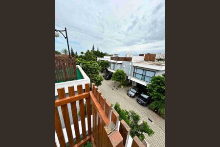 Casa à venda com 210m², 3 quartos e 2 vagas