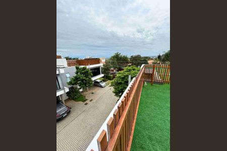 Casa à venda com 210m², 3 quartos e 2 vagas