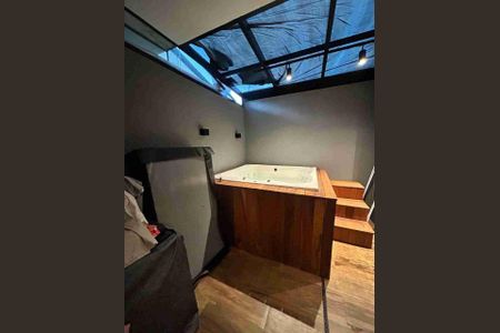 Casa à venda com 210m², 3 quartos e 2 vagas