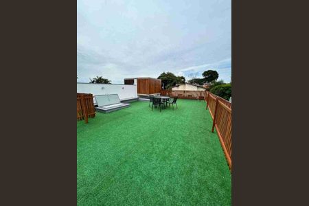 Casa à venda com 210m², 3 quartos e 2 vagas