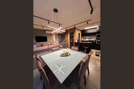 Casa à venda com 210m², 3 quartos e 2 vagas