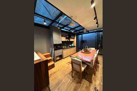 Casa à venda com 210m², 3 quartos e 2 vagas