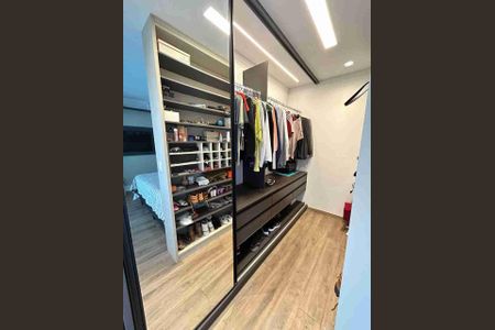 Casa à venda com 210m², 3 quartos e 2 vagas