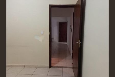Casa à venda com 120m², 2 quartos e 1 vaga