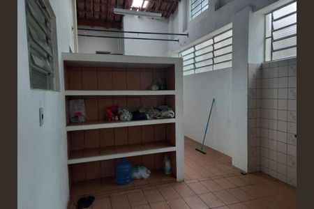 Casa à venda com 120m², 2 quartos e 1 vaga