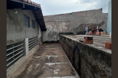 Casa à venda com 120m², 2 quartos e 1 vaga