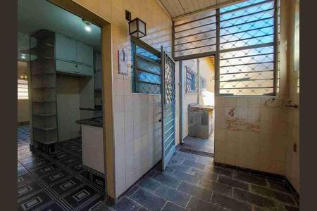 Casa à venda com 208m², 3 quartos e 2 vagas