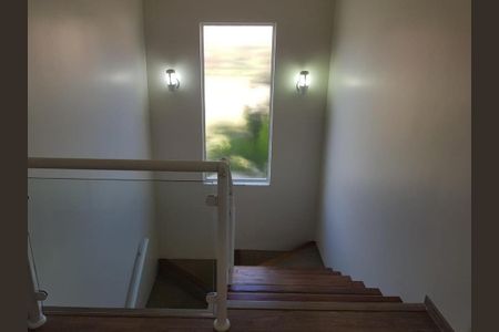 Casa à venda com 196m², 3 quartos e 2 vagas