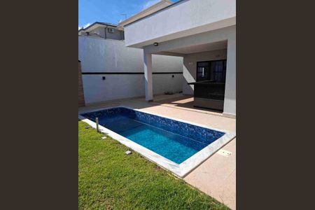 Casa à venda com 185m², 3 quartos e 4 vagas