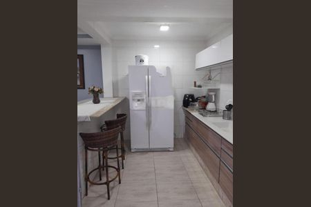 Casa à venda com 160m², 4 quartos e sem vaga