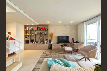 Casa à venda com 121m², 3 quartos e 2 vagas