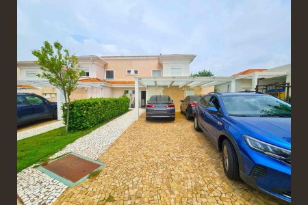 Casa à venda com 121m², 3 quartos e 2 vagas