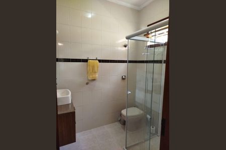Casa à venda com 207m², 4 quartos e 2 vagas