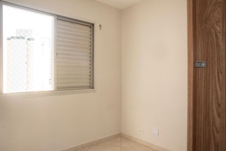 Apartamento à venda com 58m², 2 quartos e 1 vagaQuarto 2