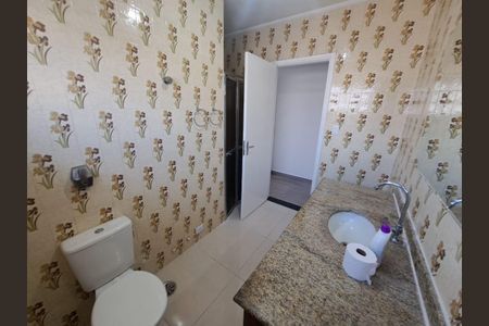 Casa à venda com 225m², 3 quartos e 3 vagasBanheiro da Suíte