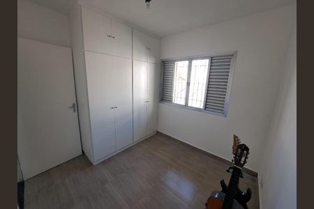 Casa à venda com 225m², 3 quartos e 3 vagasQuarto 2
